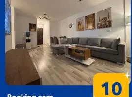 Luxury Inn: 3BR Amazing Garden View in Madinaty B6