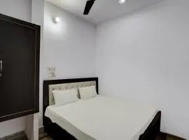Hotel O The Honirav Hotel