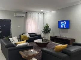 4 bdr lux house with conference rm in Accra Ghana
