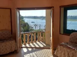 The Best View With Great Location 2 Bedroom Apartment in Luxor