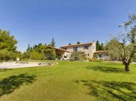 Charmant Mas Provençal avec Piscine aux Alpilles - FR-1-599-122