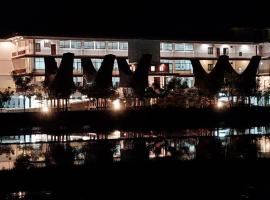 Drij Toraja Hotel & Convention Hall、ランテパオのホテル