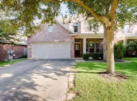 Round Rock Family Retreat 4BR 3BA Close to Shopping and Attractions Sleeps 10