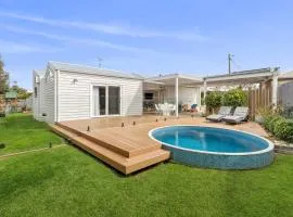 Amos Court luxury