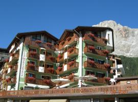 B&B La Montanara, hotel v destinaci San Martino di Castrozza