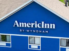 AmericInn by Wyndham Green Bay East, ξενοδοχείο με γκολφ σε Γκριν Μπέι