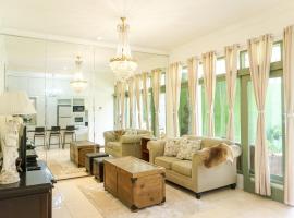 Riverdale Villa Bandung, hótel í Bongkor 1