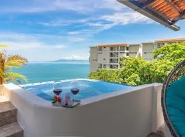 Luxury Oceanview Condo with heated Pool