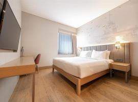 Radisson Hotel Istanbul Harbiye, hotel in Istanbul