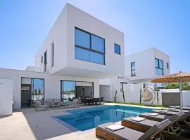 Princess Zena Luxury Villa - Large Pool