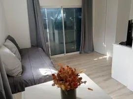 Chambre indépendante, tout à pied