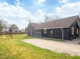 6 person holiday home in Oksbøl-By Traum