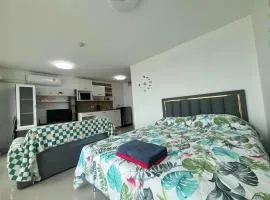 Bangsaray Beach Condo B414 บางเสร่ บีช
