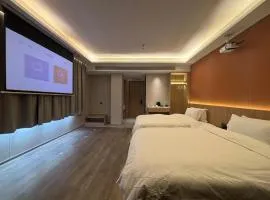 Bishkek Crystal Luxury Smart Hotel Ala-Too Square Branch