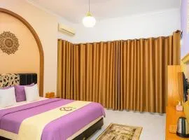 Omah Poer Modern Tropical Villa