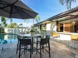 Sorrento Oasis - 5BR, Gym, Pool