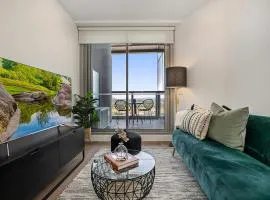 High-Rise Balcony Unit with City Views Gym Pool
