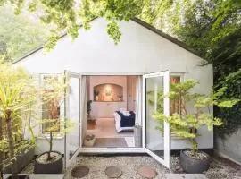 Studio near Bristol w/ garden & parking