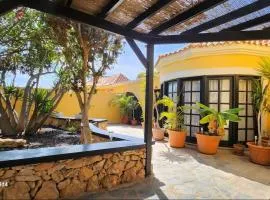 Aurora Mari Villa Your Dream Steps from the Ocean Shore