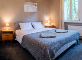 Cute chalet in Kandersteg, hotel em Kandersteg