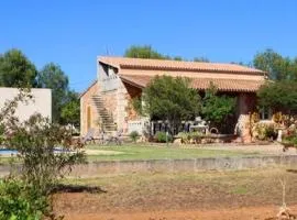 Finca Rústica mit Pool 7 km vom Strand Es Trenc entfernt