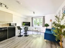 1 Bed flat in London with Free Parking