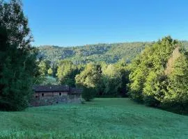 Farmhouse Cascina Auaro - Hills, Mountains, Water & Privacy