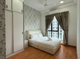 PB1406 Two bedroom 6-7pax beside paradigm mall