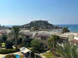Sunrise Beach Club, Bogaz