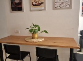 Las Brisas, pet-friendly hotel in Granadilla de Abona