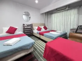 Sunshiny-BB Hostel