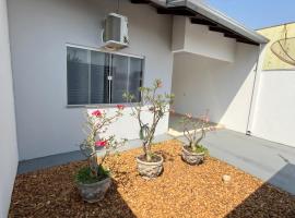 Conforto e ótima localização, proxima da BR e centro, self catering accommodation in Sinop