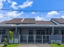 BARAQAH HOMESTAY KAMUNTING TAIPING a