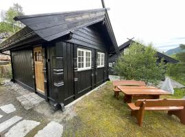 Small cabin at Seljestad, villa à Utsikten