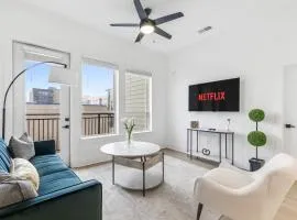 Walk to Regions Field n Railroad Park 2BR
