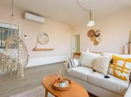 Clea 2-Bedroom Apartment in Sioufi