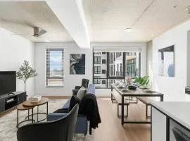 Modern 3BR Condo Five Points South Gem