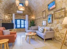 Galleria - Heritage 1-BR Apartment in Old Souk Batroun