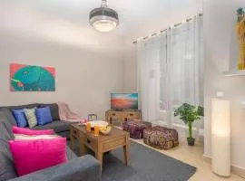 Sirene 1-BR Apt, Pool & Gym in Gemmayze