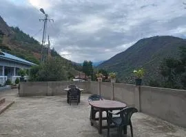 Sarung Homestay