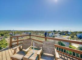 Spacious Kill Devil Hills Getaway with 3 Decks!, viešbutis mieste Kil Devil Hilsas