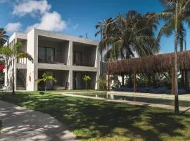 Luau Hotel
