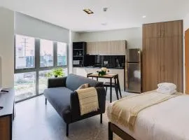 Smart Living Studio w Gym & Rooftop VIATO HOMES
