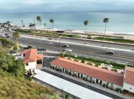 El Caminante Bar & Bungalows