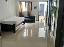 APARTAMENTO CÉNTRICO con PISCINA a UNA CUADRA