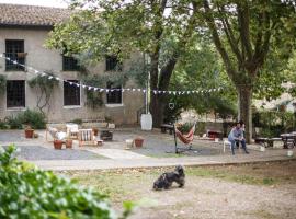 Domaine Castelnaut g&icirc;te et ch&acirc;teau, qu&aacute;n trọ ở Laroque-de-Fa