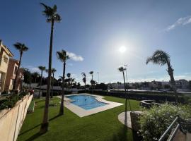 Spacious Triplex in Harhoura、エル・ハーフラのホテル