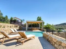 Elena's Sunset Villa