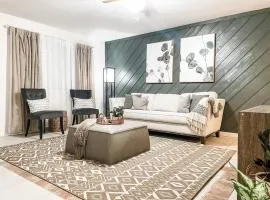 Serene Private Two Bedroom Townhouse in East TLH