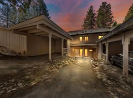 Mountain Shadows Chalet Tahoe Fun Awaits, hotel v destinaci Incline Village